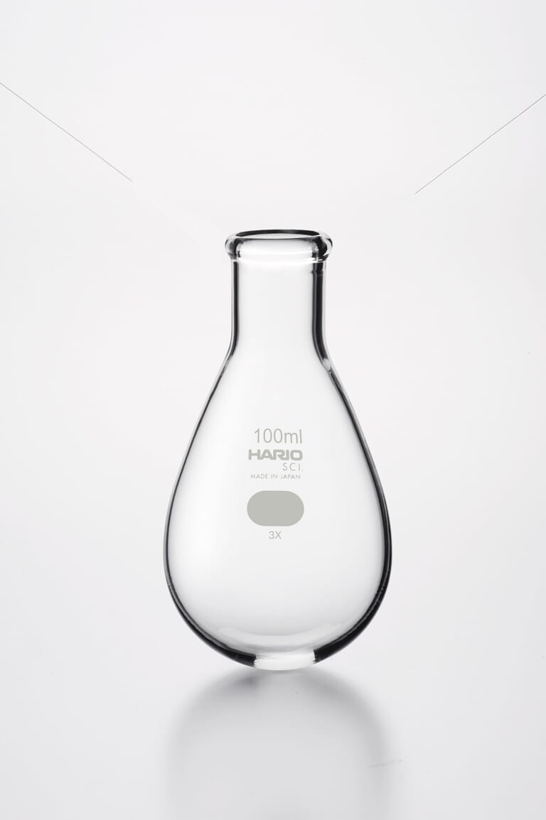Pear-shaped evaporating flask in borosilicate glass
